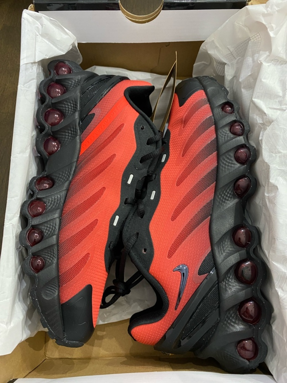 NWT NIKE AIR MAX DN8 - Picture 1 of 6